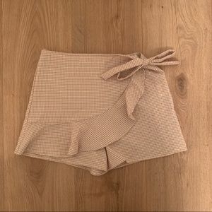 Gianni Bini Tieable Plaid Short/Skirt 10